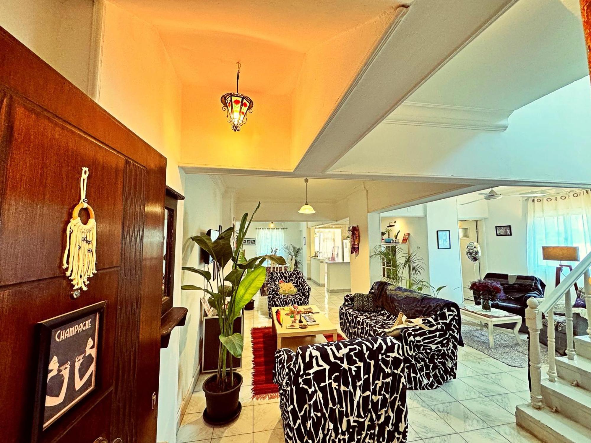 Large Room With Its Own Balcony القاهرة المظهر الخارجي الصورة